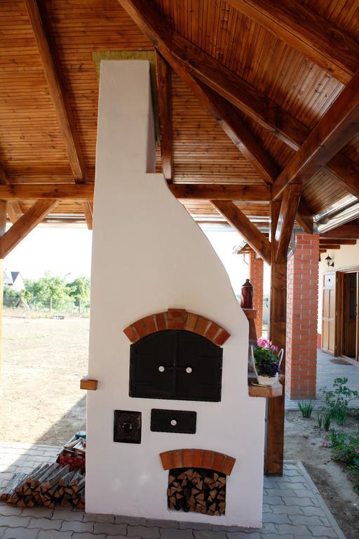 Katica Vendeghaz Hotel Tarcal Exterior photo
