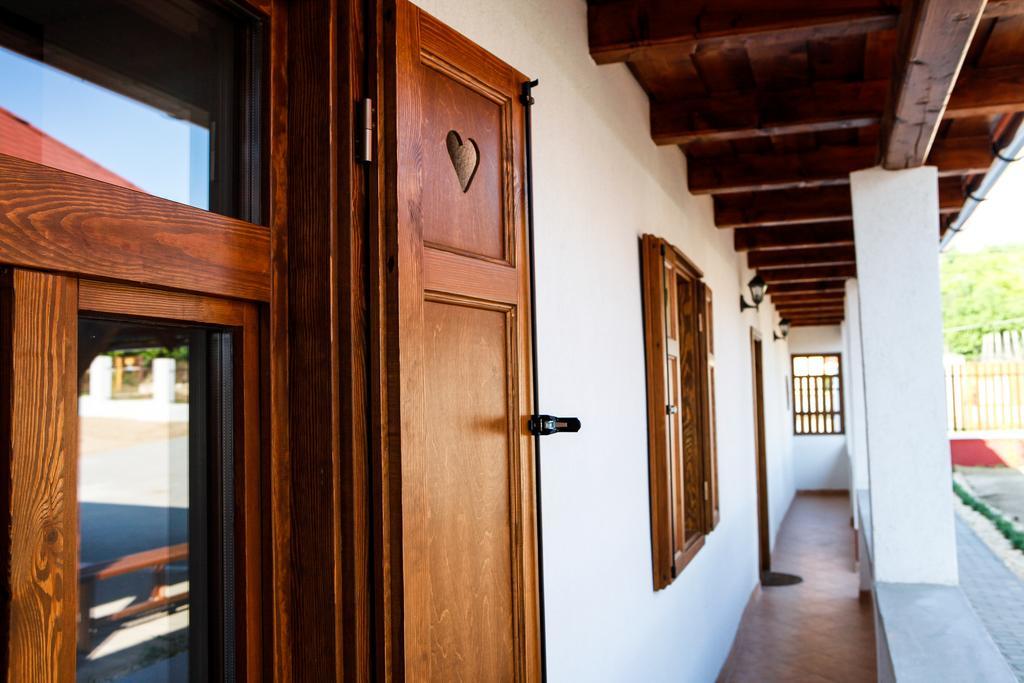 Katica Vendeghaz Hotel Tarcal Exterior photo