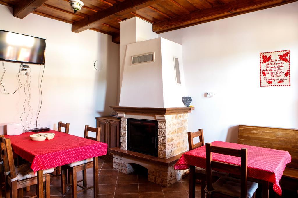 Katica Vendeghaz Hotel Tarcal Exterior photo
